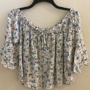 FOREVER 21 WHITE FLORAL OFF THE SHOULDER TOP ☆